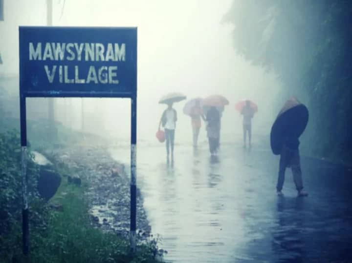 পৃথিবীর যে গ্রামে সবচেয়ে বেশি বৃষ্টিপাত হয় 