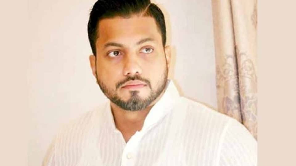 সাইবার নিরাপত্তা চেয়ে থানায় জিডি ইশরাকের