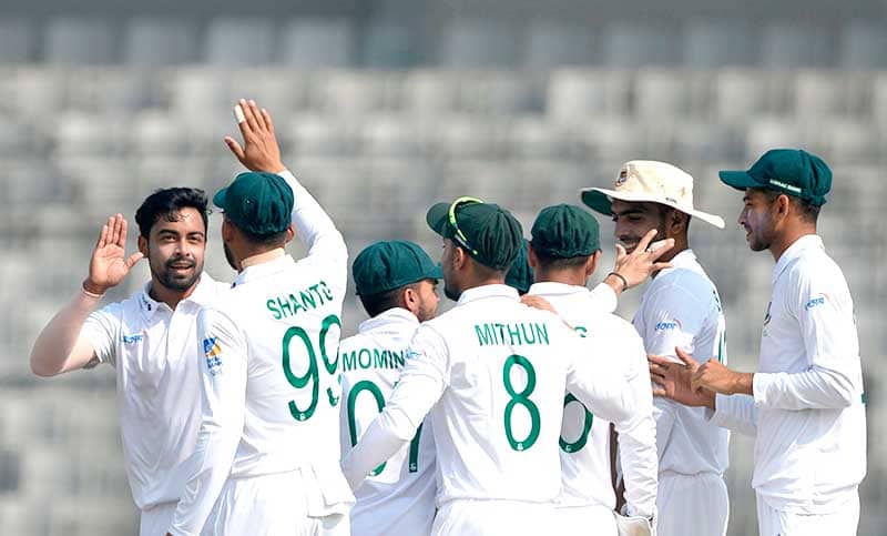জিম্বাবুয়েকে ২৬৫ রানে থামাল টাইগাররা