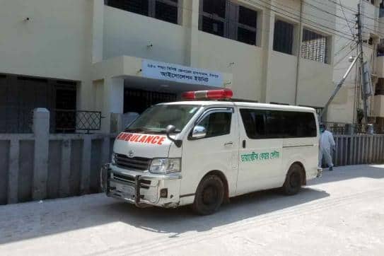 আইসোলেশন ওয়ার্ডে ভর্তির দেড় ঘন্টা পর গৃহবধূর মৃত্যু