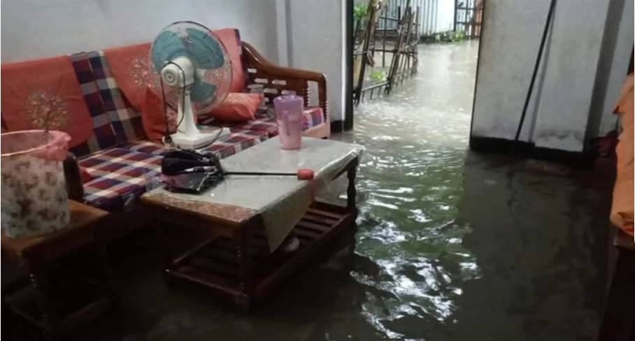 দুর্গাপুরে পাহাড়ী ঢলে সড়ক তলিয়ে গেছে, পানিবন্দি ১৬ গ্রামের মানুষ