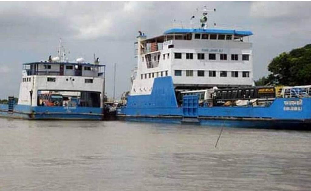 দৌলতদিয়া-পাটুরিয়া নৌরুটে ফেরি চলাচল স্বাভাবিক