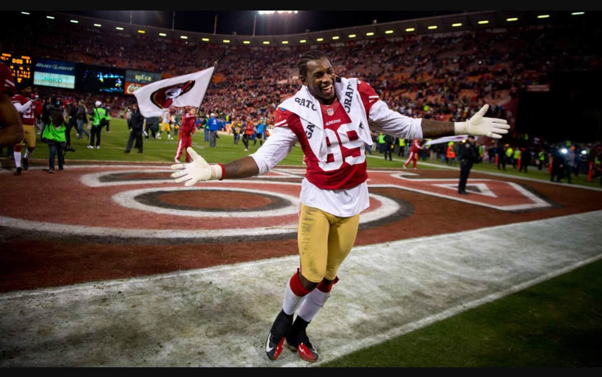 Former NFL Star Aldon Smith Dies