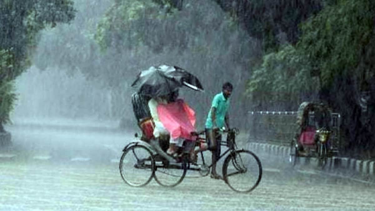 বজ্রসহ ঝড়ের আশঙ্কা