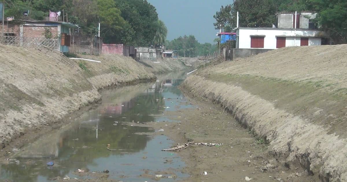 থমকে আছে চুয়াডাঙ্গার ৪ নদীর খনন কাজ