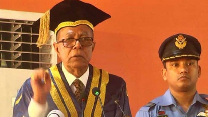 একলগে পাঁচজনের সাথে প্রেম কইরো না : রাষ্ট্রপতি