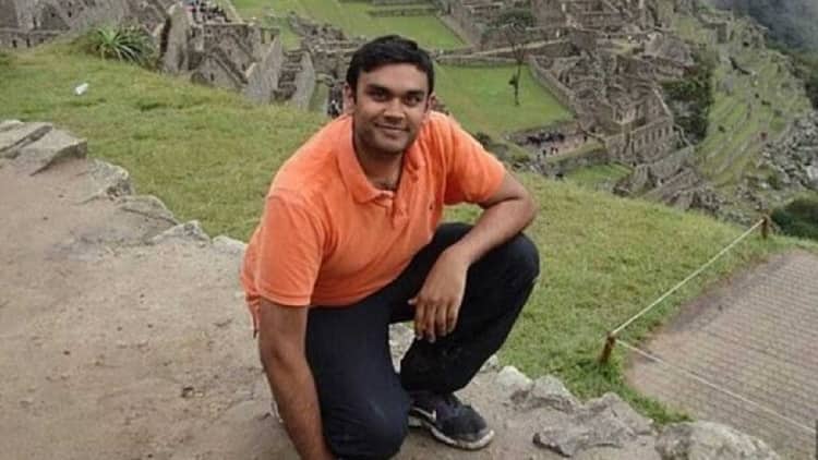 লন্ডনে খাবার চুরি করে চাকরি খোয়ালেন ভারতীয় হাইপ্রোফাইল ব্যাংকার