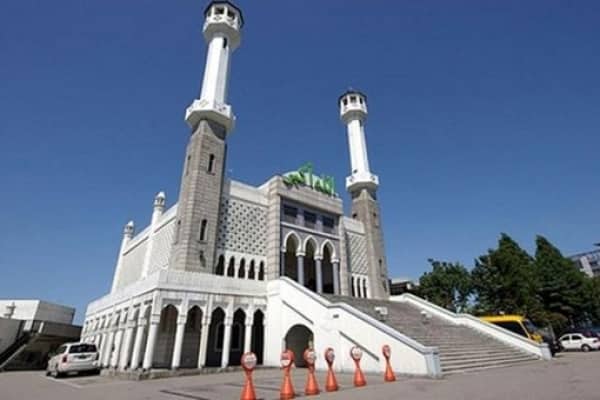 সব মসজিদ খুলে দিল দক্ষিণ কোরিয়া সরকার