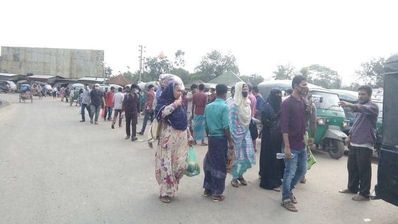 ঢাকা থেকে মাগুরা যাওয়ার ভাড়া ৯ হাজার টাকা, দুর্ভোগে যাত্রীরা