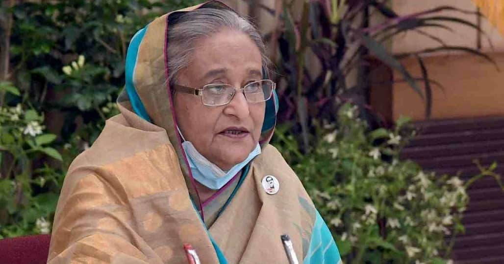 করোনা থেকে মানুষকে রক্ষায় প্রাণপণ চেষ্টা করে যাচ্ছি : প্রধানমন্ত্রী