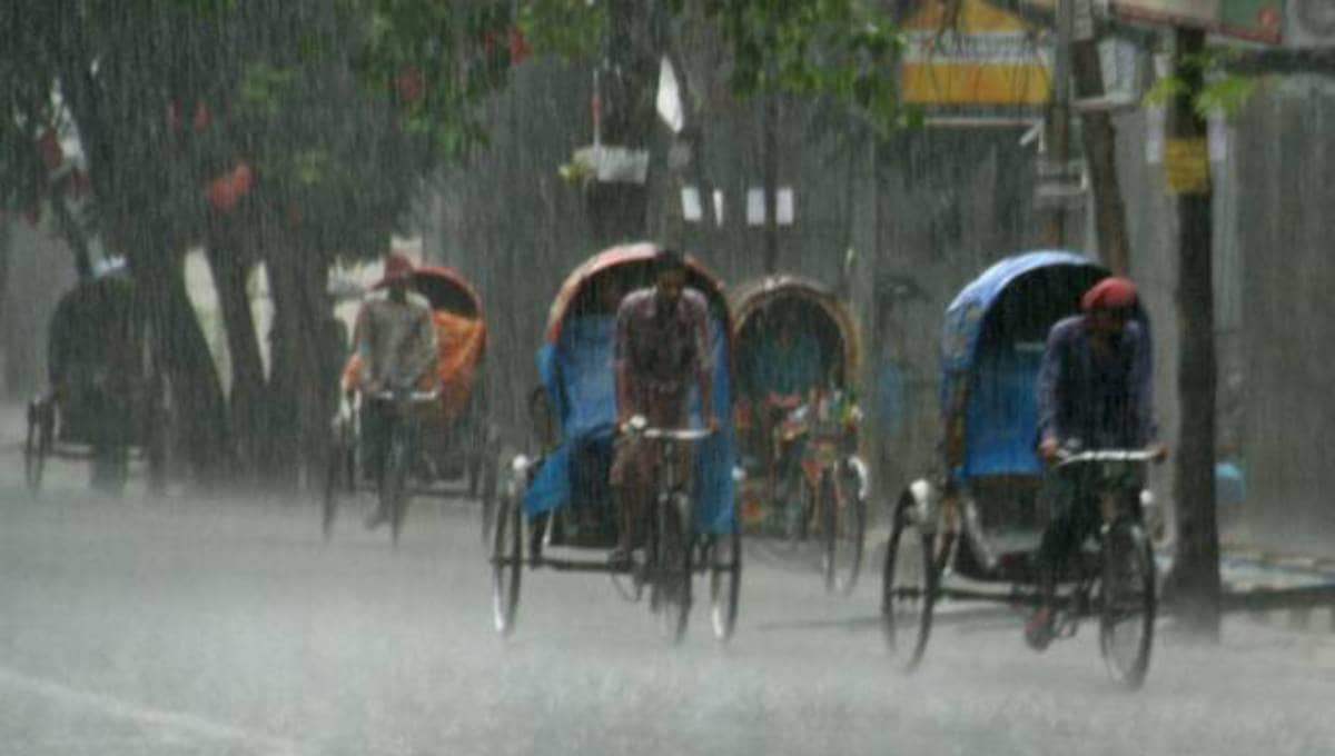 দেশের ১২ অঞ্চলে দমকা হাওয়াসহ বৃষ্টি হতে পারে আজ