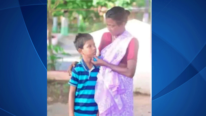 করোনা পরীক্ষা করাতে গিয়ে হারানো ছেলেকে ফিরে পেলেন মা