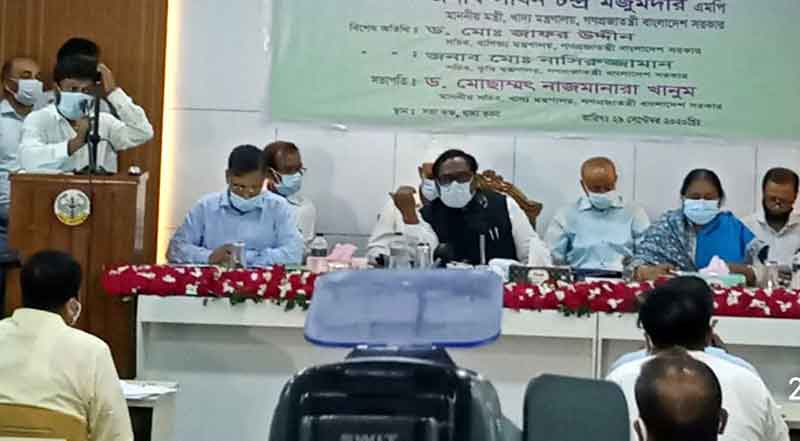 নিজ জেলাতেই হাজার হাজার টন ধান মজুত: আক্ষেপ খাদ্যমন্ত্রীর সাধন চন্দ্রের