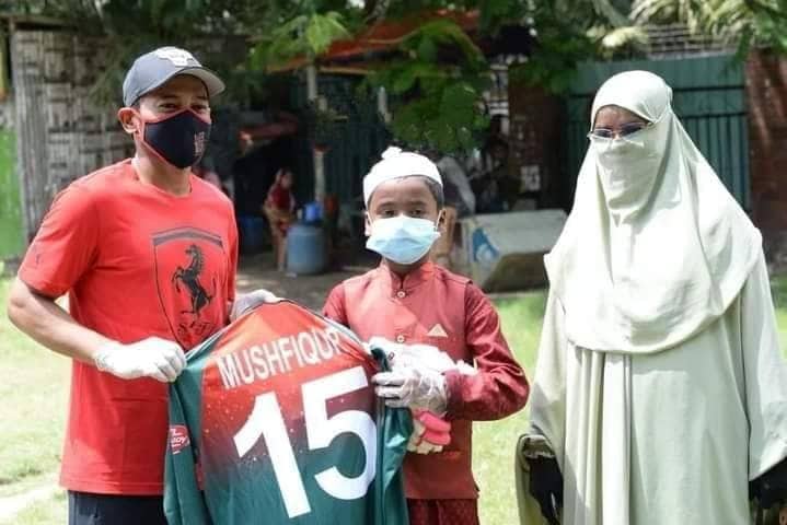 সেই ক্রিকেটার মা-ছেলের সঙ্গে দেখা করলেন মুশফিক