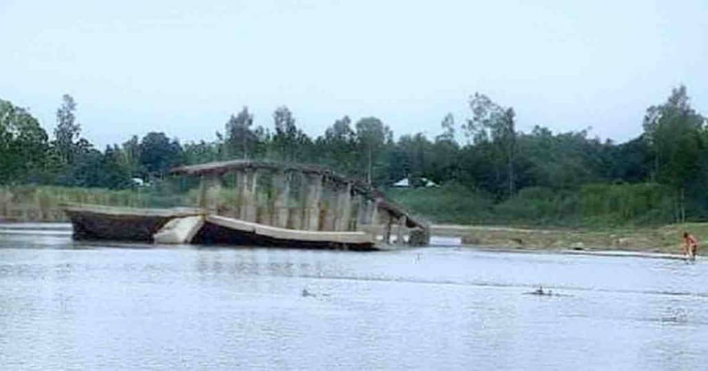 ৩৩ বছরেও পুনর্নির্মাণ হলো না ধসে পড়া সেতু