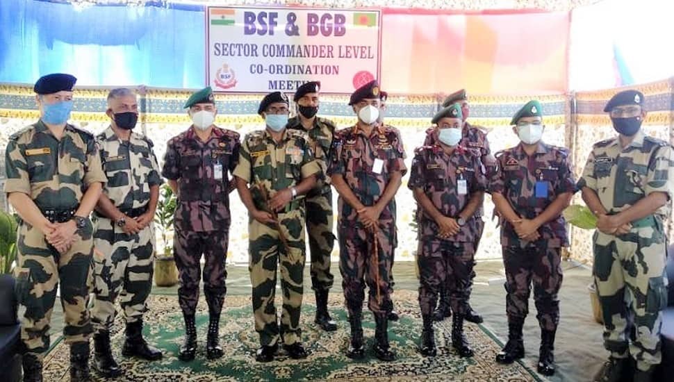 কুড়িগ্রাম সীমান্তে বিজিবি ও বিএসএফ’র সেক্টর কমান্ডার পর্যায়ে সৌজন্য বৈঠক