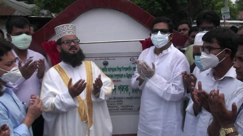 নাটোর-বগুড়া মহাসড়কের চার লেন নির্মাণ কাজের উদ্বোধন
