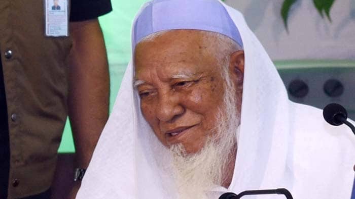 ৩ দশকের ‘শাসনের’ অবসান, হাটহাজারীতে অবিশ্বাস