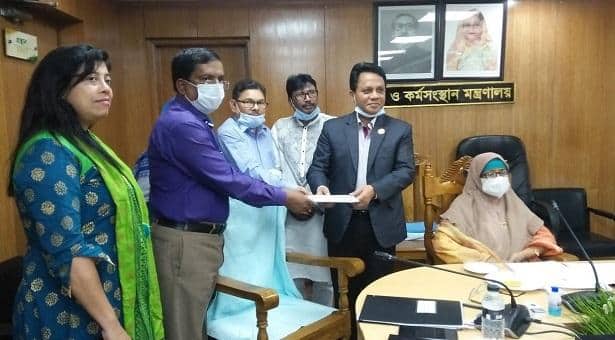মৃত ৯১ শ্রমিকের পরিবারকে ১ কোটি ৮২ হাজার টাকা সহায়তা