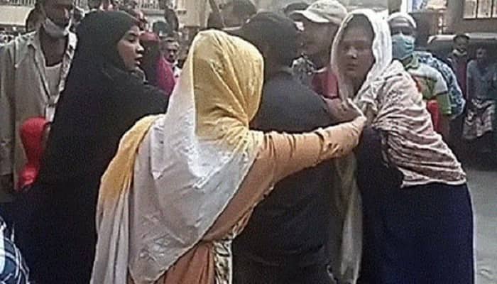 স্বামীকে একান্তে কাছে পেতে দুই স্ত্রীর কাণ্ড!