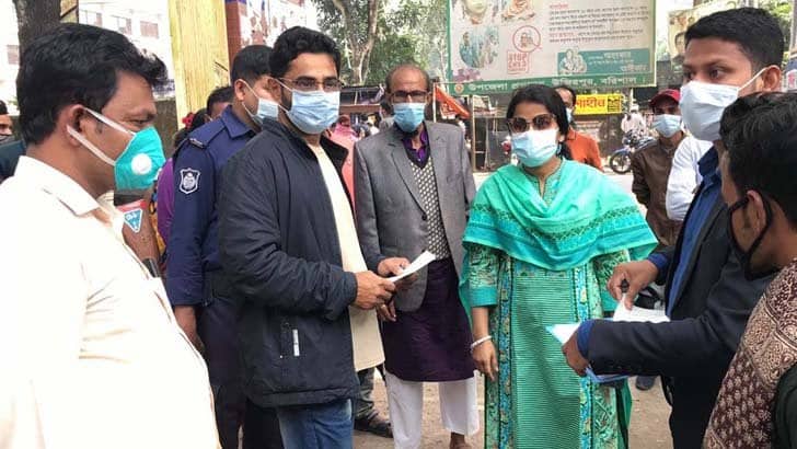 মাস্ক না পরায় চেয়ারম্যান, মেম্বার, ইমামকে জরিমানা
