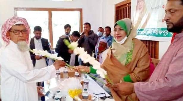 জামায়াত নেতাকে মুক্তিযোদ্ধা সংবর্ধনা দিলেন আ.লীগের এমপি
