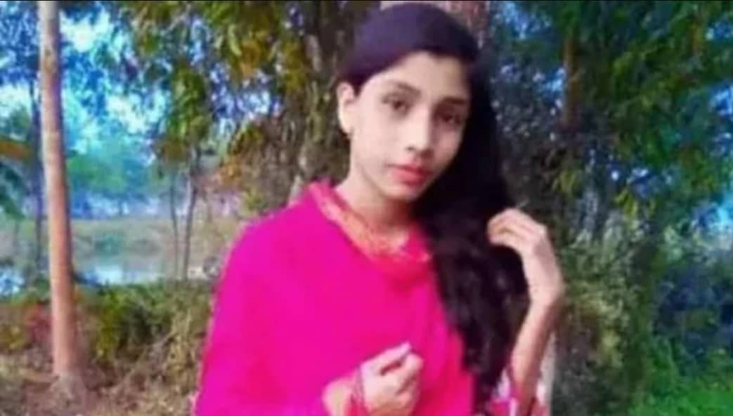 ট্রেনের ধাক্কায় আহত আঁখিকে বাঁচানো গেল না