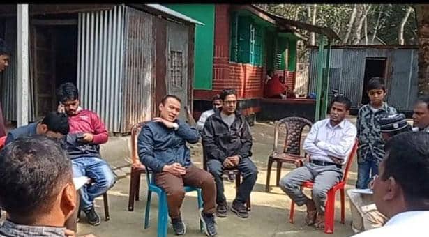 ছাত্রীকে বিয়ে করতে এসে কারাগারে শিক্ষক