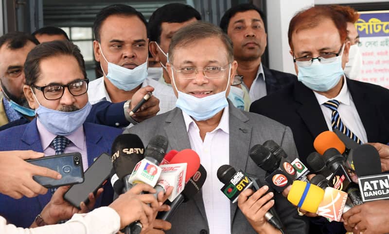 লজ্জা ভেঙে বিএনপি নেতাদের টিকা নেওয়া উচিত : তথ্যমন্ত্রী
