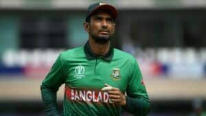 দুর্দান্ত মাইলফলকের দ্বারপ্রান্তে মাহমুদুল্লাহ