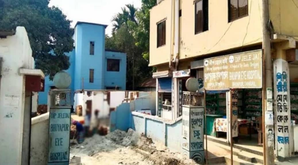 ভুলের দায় এড়াতে দুই চোখেই অপারেশন করলেন চিকিৎসক