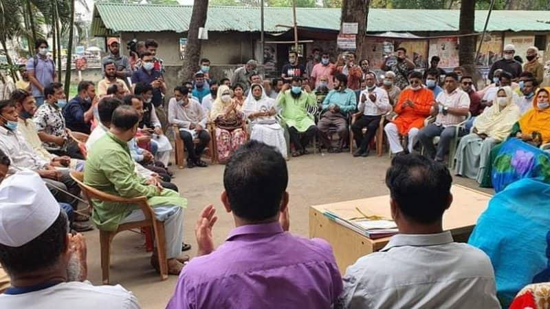 খোলা আকাশের নিচে দায়িত্ব নিলেন ব্রাহ্মণবাড়িয়া পৌরমেয়র