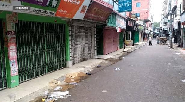লকডাউনে দোকান খোলা রাখার দাবি