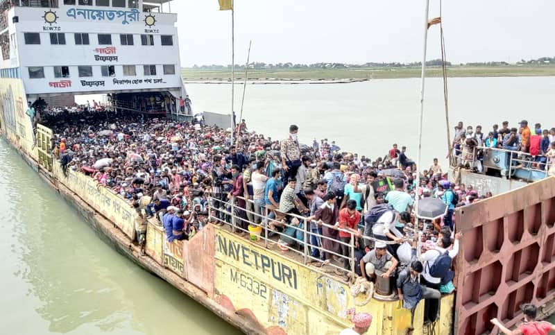 এবার ৫ হাজার যাত্রী নিয়ে ছাড়ল ফেরি!