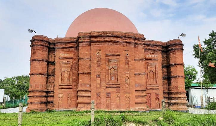 ৫০৮ বছরের ইতিহাস যে মসজিদকে ঘিরে