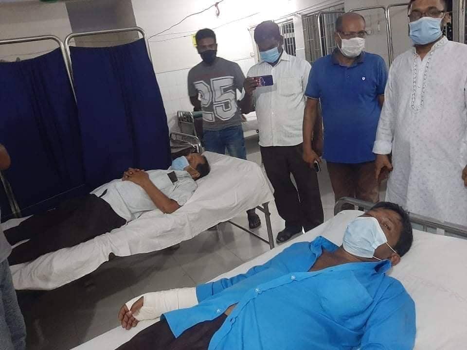 যুবলীগ আহ্বায়কের বিরুদ্ধে মুক্তিযোদ্ধাকে মারধরের অভিযোগ!