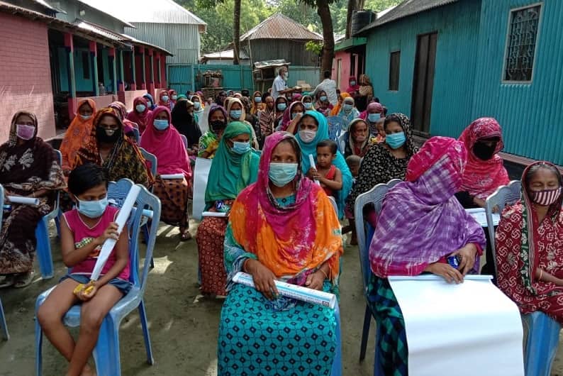 মানিকগঞ্জে গ্রামীণ জনগোষ্ঠীর উন্নয়নে মহিলা সমাবেশ অনুষ্ঠিত