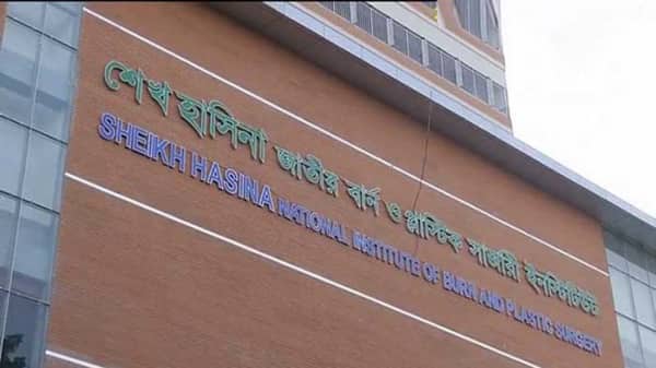 গ্যাস সিলিন্ডারের আগুন কেড়ে নিল মা-মেয়ের প্রাণ