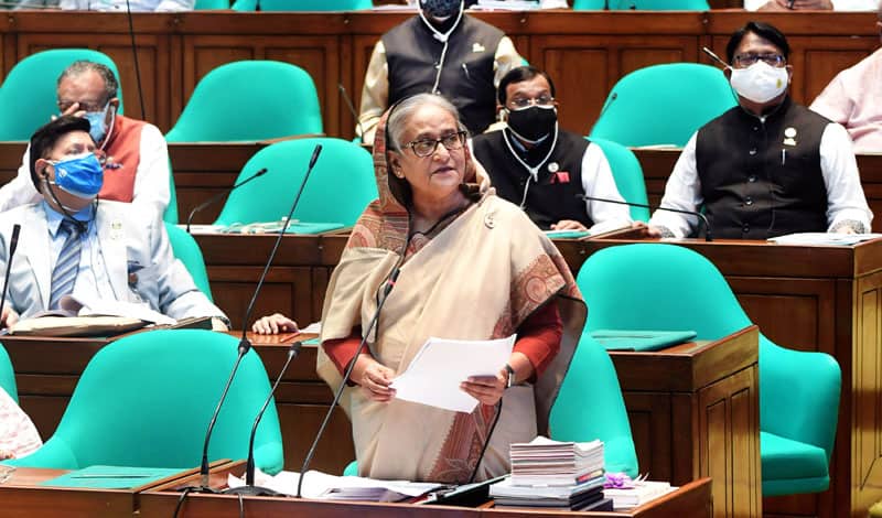 সংসদে শিক্ষাপ্রতিষ্ঠান দ্রুত খুলে দেওয়া নিয়ে যা বললেন প্রধানমন্ত্রী