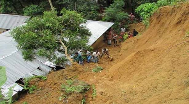 কক্সবাজারে দেওয়াল চাপায় আট জনের মৃত্যু