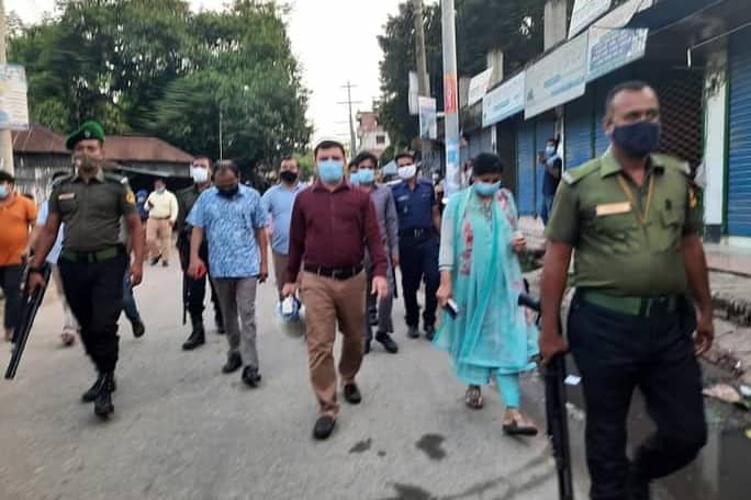 দৌলতপুরে সরকারি নির্দেশনা অমান্য করায় জরিমানা
