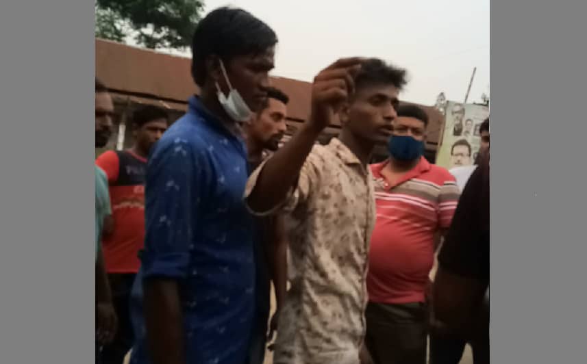 অনিয়মের স্বর্গরাজ্য আরিচা ফেরিঘাট, নজরদারি নেই কর্তৃপক্ষের