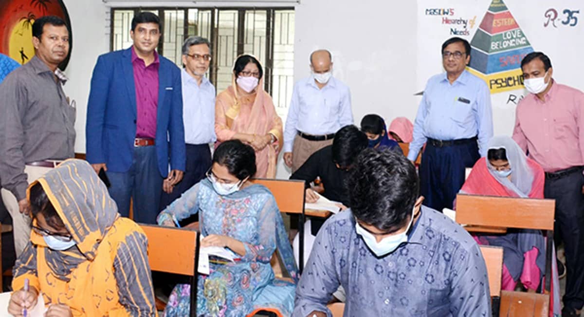 চবিতে শেষ হলো ঢাবির ‘ঘ’ ইউনিটের ভর্তি পরীক্ষা