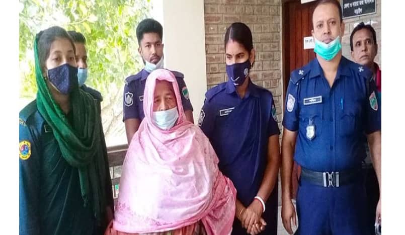 ছেলের ফাঁসি, মাসহ ২ জনের যাবজ্জীবন