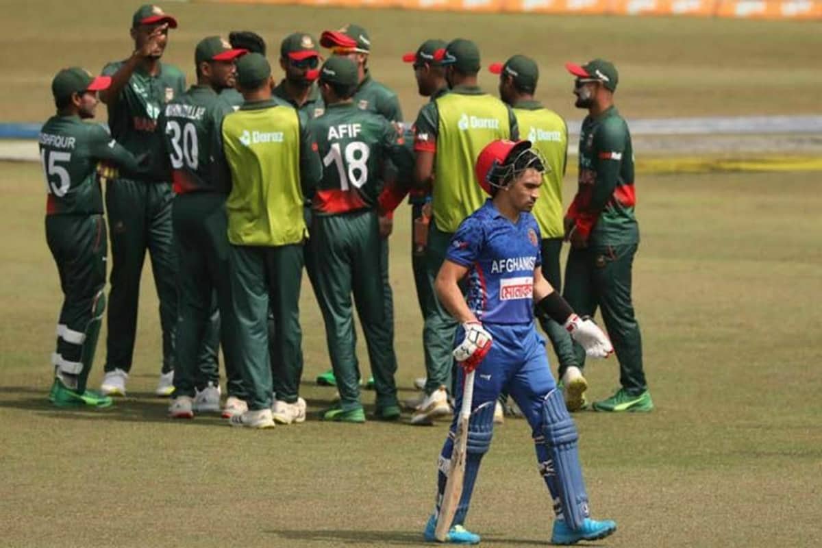 মুস্তাফিজদের বোলিং তোপে চার উইকেট হারিয়ে চাপে আফগানিস্তান