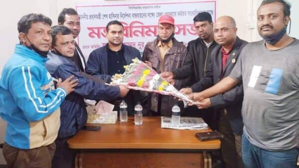 মানিকগঞ্জে সাংবাদিকদের সাথে জেলা তথ্য অফিসারের মতবিনিময়