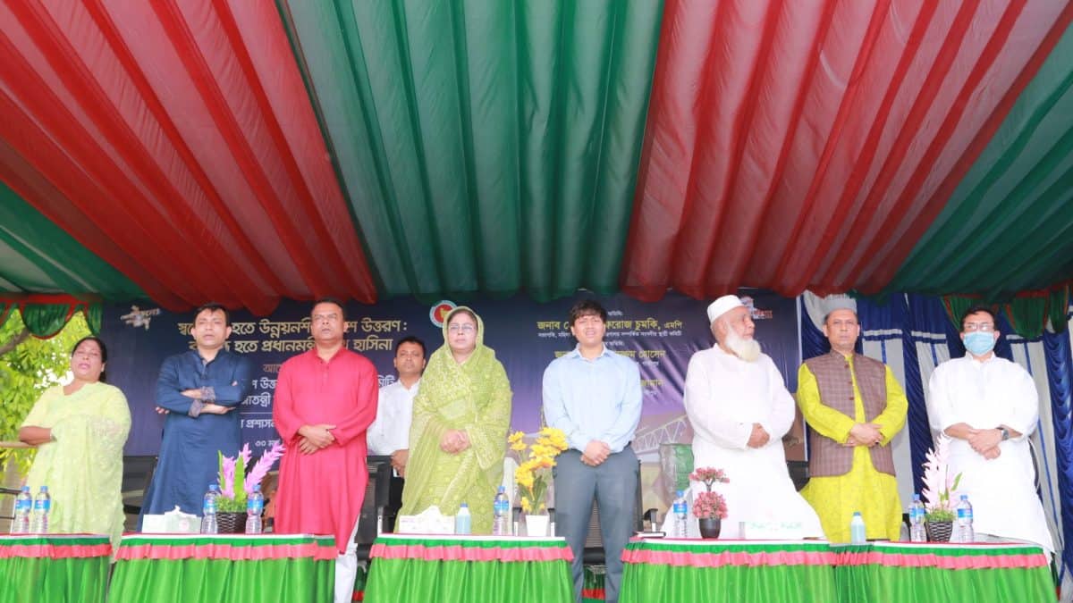 গণতান্ত্রিক প্রক্রিয়ায় যাদের জন্মই হয়নি, তাদের মুখে গণতন্ত্রের কথা!
