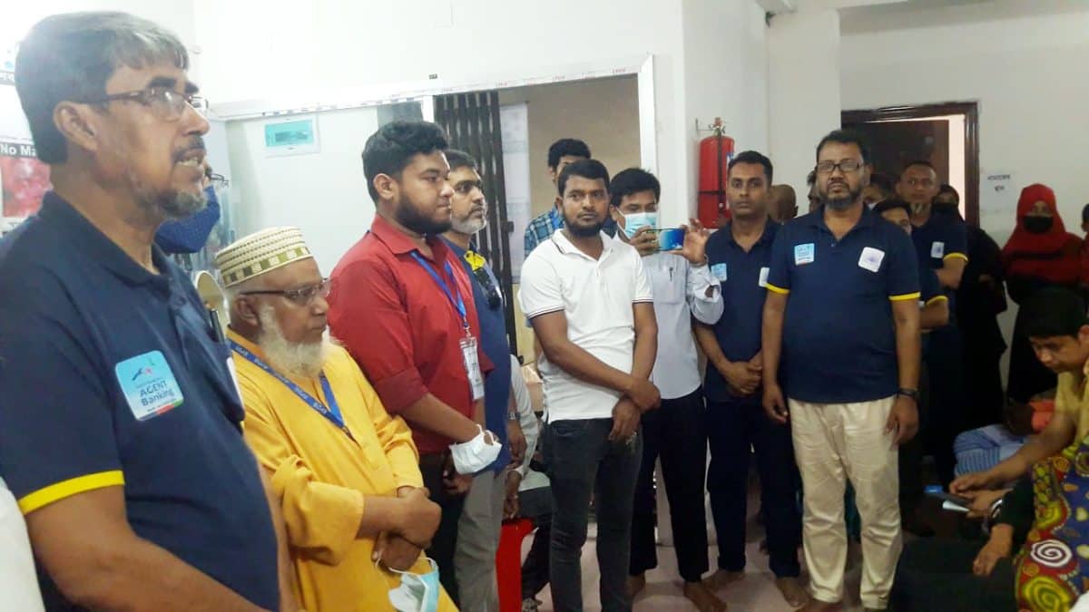 কালীগঞ্জে বিনামূল্যে মেডিকেল ও ফিজিওথেরাপি ক্যাম্প