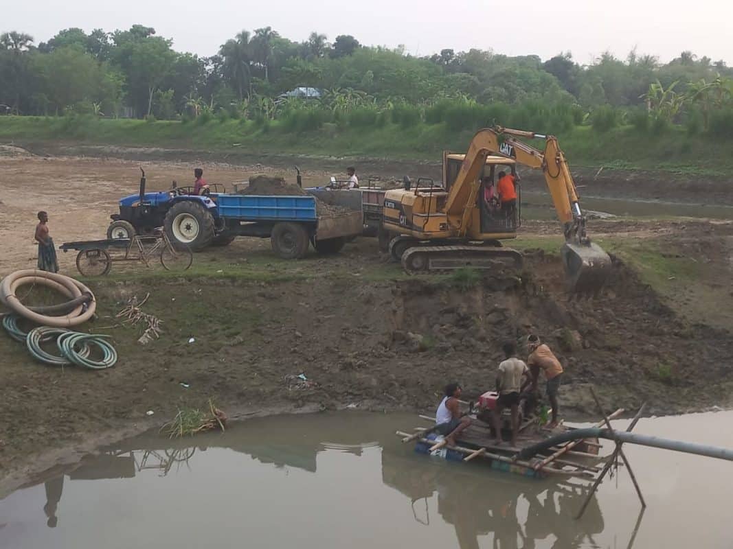 প্রশাসন হঠাৎ নিরব কেন?