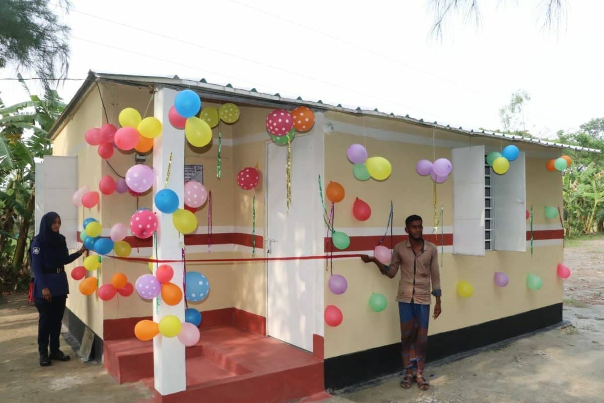 অসহায় মানুষদের নিজেদের বাড়ি